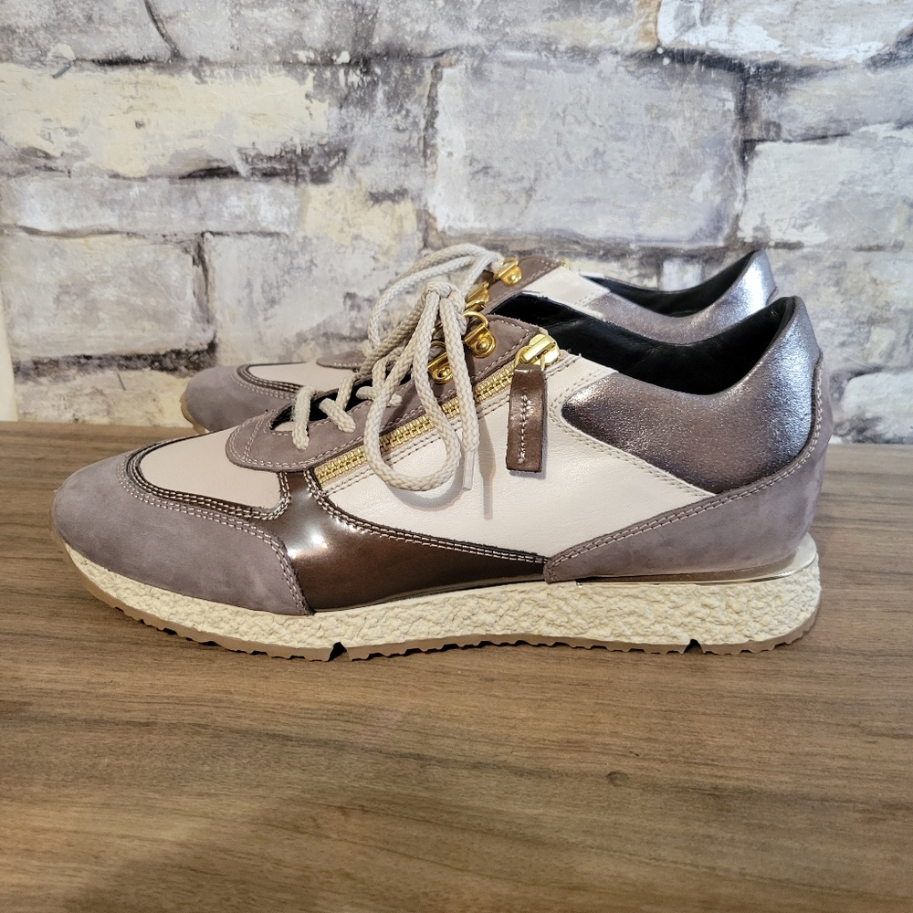 Ron White euro 41/ US10 multi coloured casual shoes